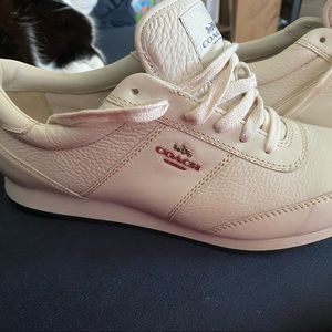 Vintage coach cream sneakers in good condition